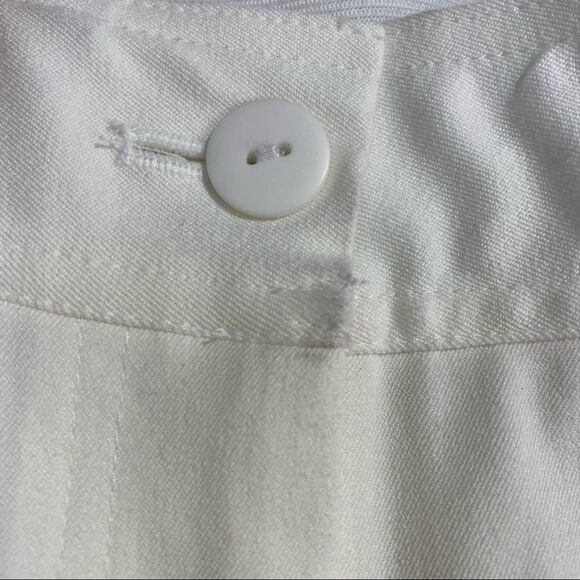 Norm Thompson White Stretch Crop Capri Pants size 8P - Picture 7 of 7